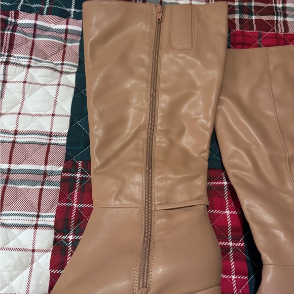 Naturalizer Tan Heeled Boots - Picture 3 of 6